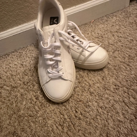 Veja - Picture 8 of 13